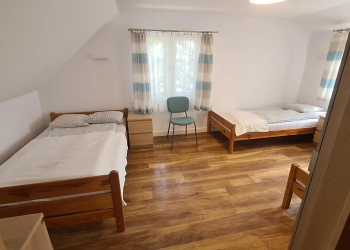 Pokoje Goscinne Familia Гостевой дом *